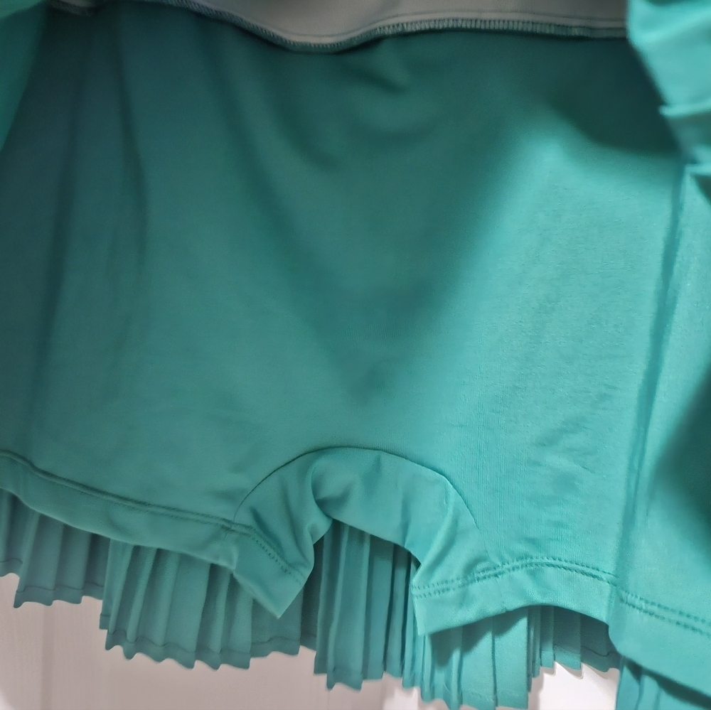 Zyia active fairway green swing skirt L NWT - Picture 4 of 5